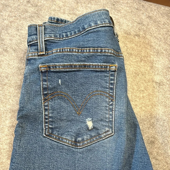 Levi's High Rise Women Jeans - Classic Denim - Picture 7 of 12